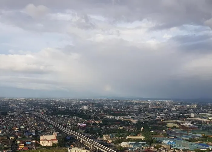 Apartment 1bedroom At The Celandine Near Ayala Mall Cloverleaf - *