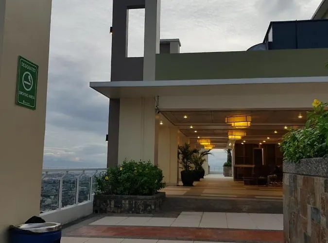 1bedroom At The Celandine Near Ayala Mall Cloverleaf - Apartment