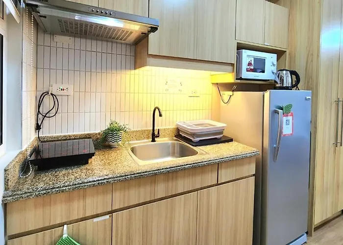 1bedroom At The Celandine Near Ayala Mall Cloverleaf -