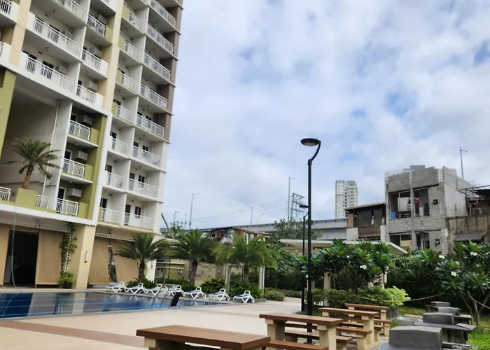 1bedroom At The Celandine Near Ayala Mall Cloverleaf - *